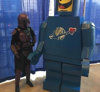 Benny 8Ft Lego Minifig With Mando